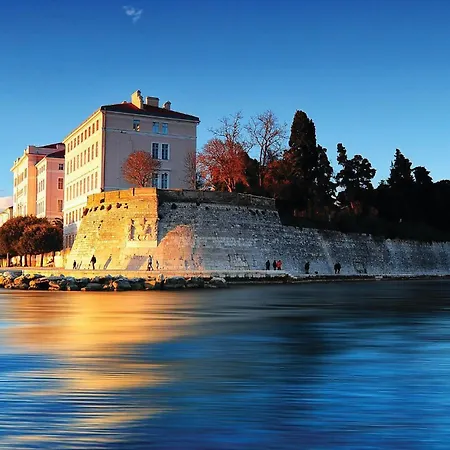 2 Bedroom Beautiful In Apartment Zadar