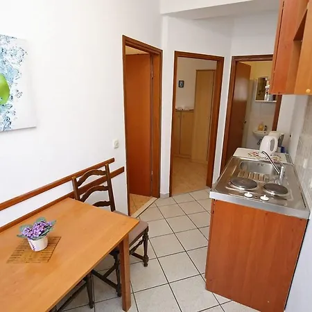 2 Bedroom Beautiful In *