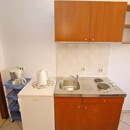 2 Bedroom Beautiful In Zadar