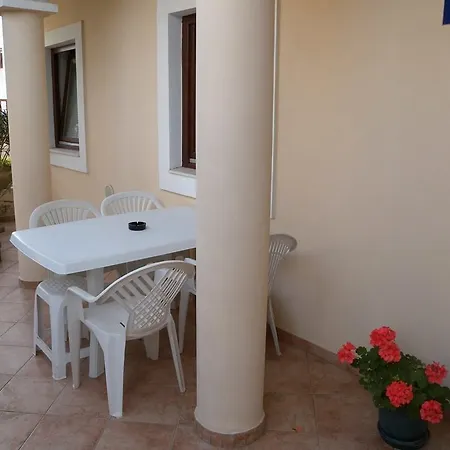2 Bedroom Beautiful In
