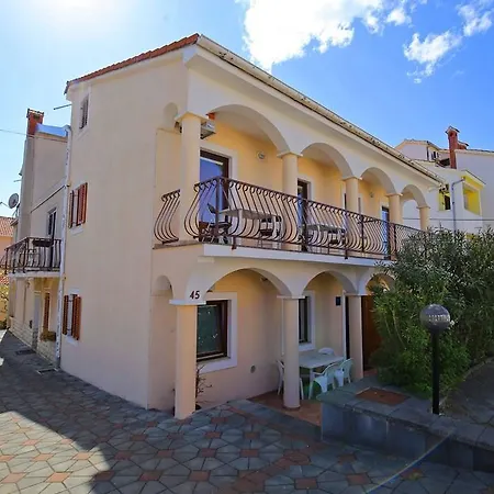2 Bedroom Beautiful In * Zadar